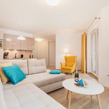 Grace Apartment I Kolobrzeg Exterior photo