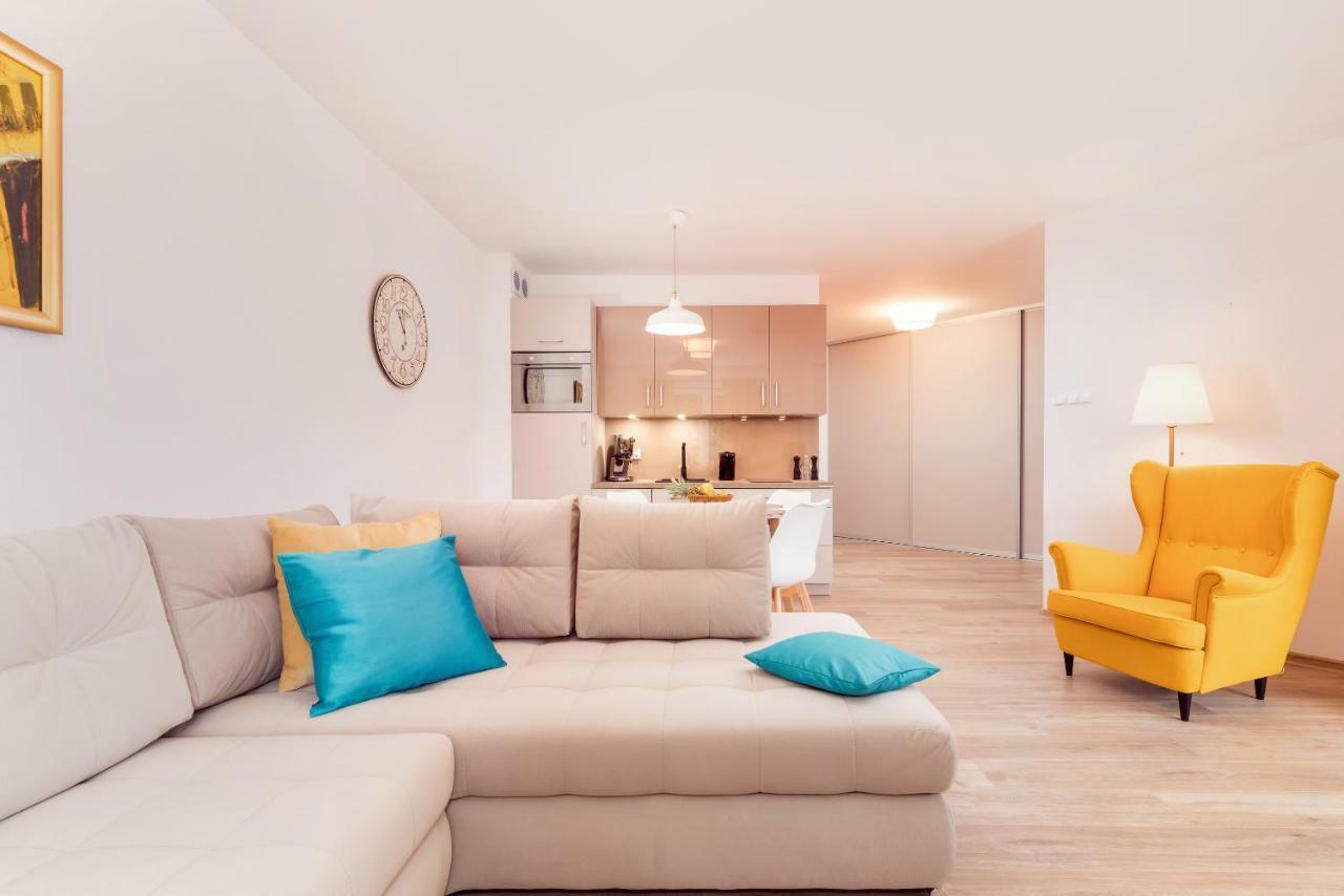 Grace Apartment I Kolobrzeg Exterior photo